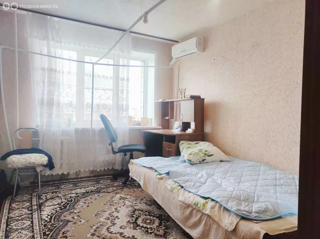 1к в 20-комнатной квартире (18 м) - Фото 0