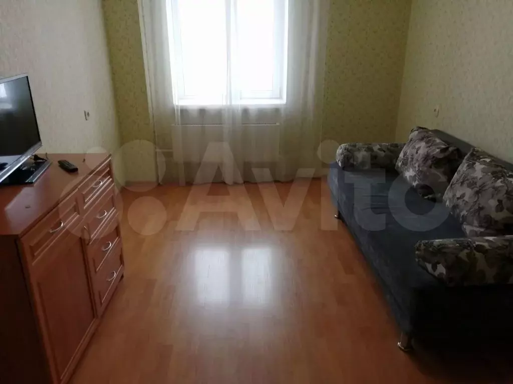 1-к. квартира, 50 м, 4/10 эт. - Фото 0