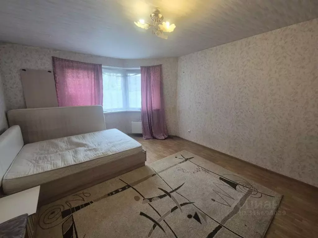 2-к кв. Москва Синявинская ул., 11к9 (70.0 м) - Фото 0