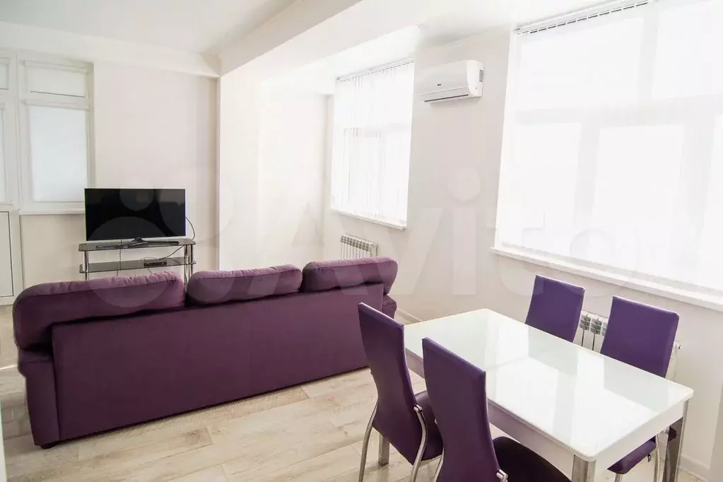 1-к. квартира, 60 м, 2/5 эт. - Фото 0