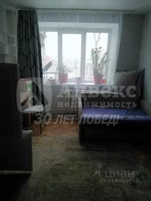 Комната Тюменская область, Тюмень Одесская ул., 20 (10.6 м) - Фото 1