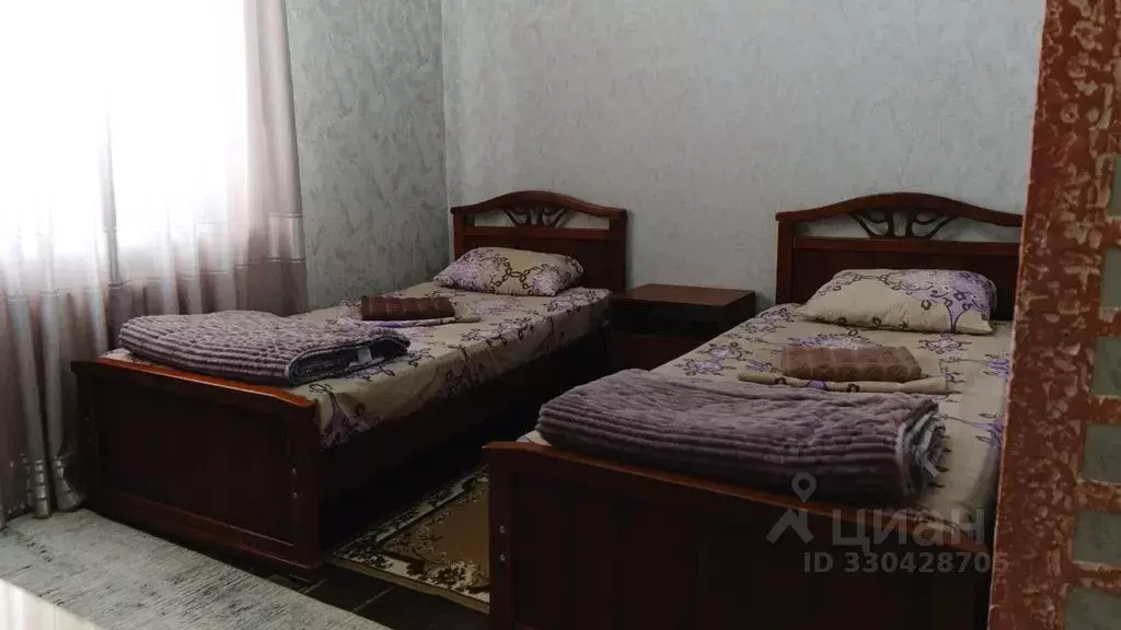 Комната Дагестан, Ботлихский сельсовет, с. Ботлих ул. Центральная, 208 - Фото 1