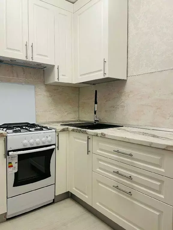 Продается 2-комнатная квартира - Фото 1