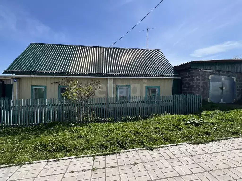 Дом в Красноярский край, Березовский район, Вознесенский сельсовет, с. ... - Фото 0