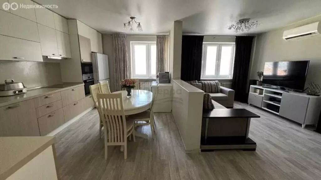 3-комнатная квартира: Новороссийск, проспект Ленина, 52 (74 м) - Фото 2