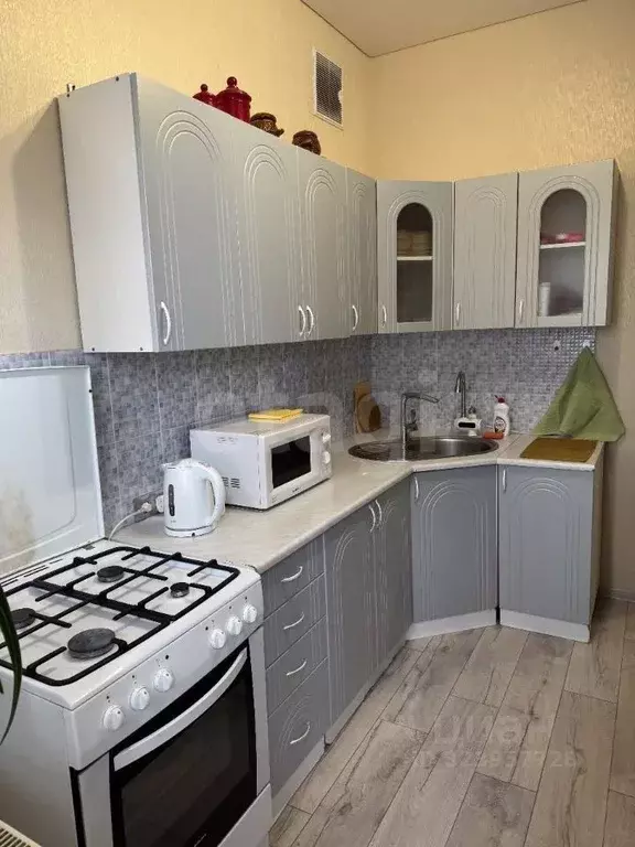 2-к кв. Ямало-Ненецкий АО, Новый Уренгой Сибирская ул., 45А (53.0 м) - Фото 1