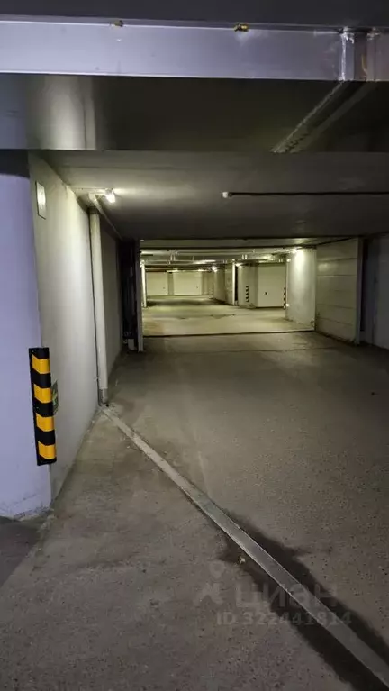 Гараж в Свердловская область, Екатеринбург ул. Белинского, 86 (18 м) - Фото 1