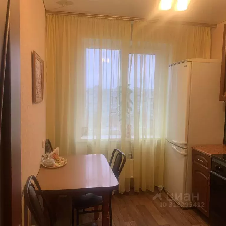 3-к кв. Самарская область, Тольятти Тополиная ул., 54 (63.0 м) - Фото 0