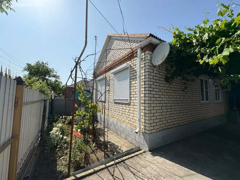 Дом в Новоалександровск, улица Гагарина (73.5 м) - Фото 0