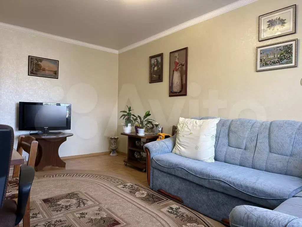 3-к. квартира, 70 м, 4/9 эт. - Фото 0