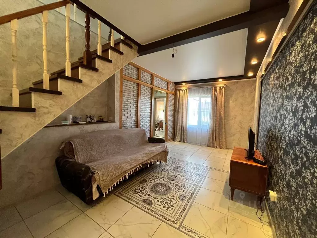 Таунхаус в Оренбургская область, пос. Новосергиевка ул. Машиной, 16 ... - Фото 1