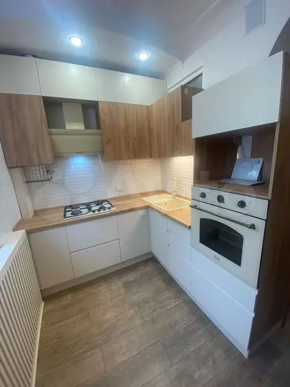3-к. квартира, 75 м, 1/3 эт. - Фото 0