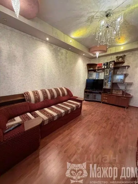 3-к кв. Саха (Якутия), Нерюнгри Южно-Якутская ул., 37 (77.4 м) - Фото 0