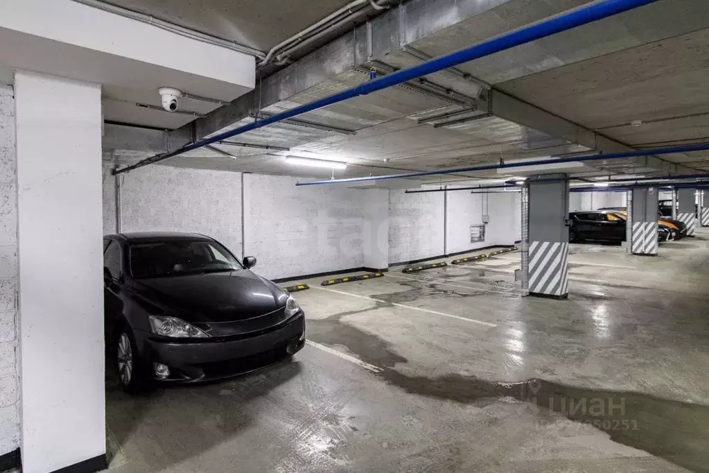 Гараж в Тюменская область, Тюмень Харьковская ул., 76 (13 м) - Фото 1