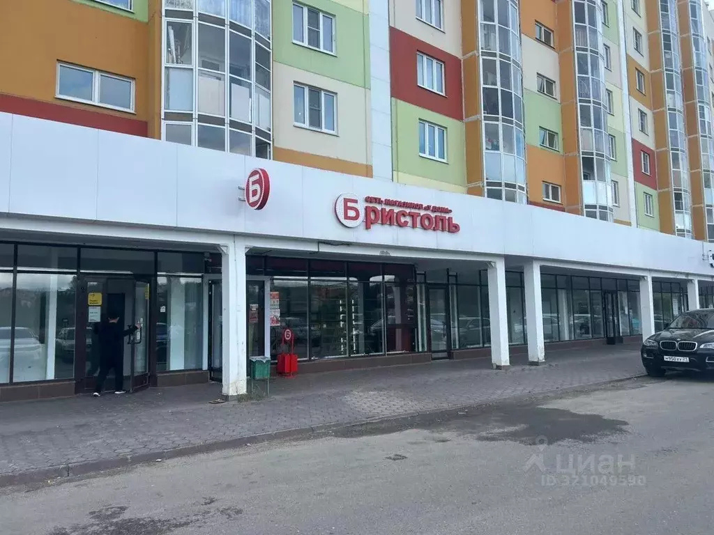 Торговая площадь в Чувашия, Чебоксары ул. П.В. Дементьева, 2к2 (95 м) - Фото 1