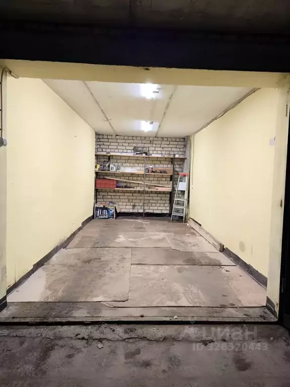 Гараж в Московская область, Красногорск Успенская ул., 1 (17 м) - Фото 2