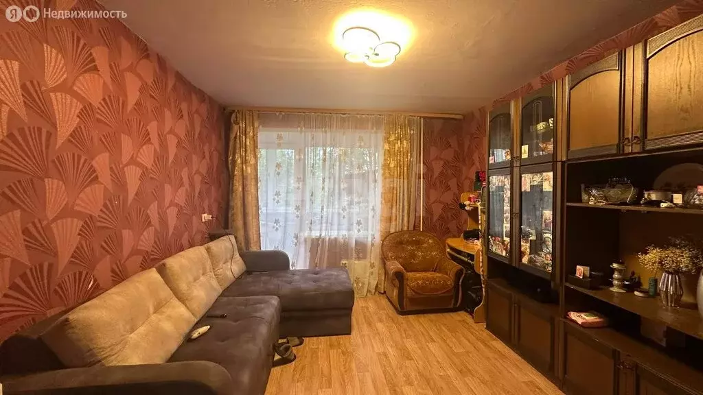 2-комнатная квартира: Ирбит, улица Маршала Жукова, 3 (44.9 м) - Фото 0