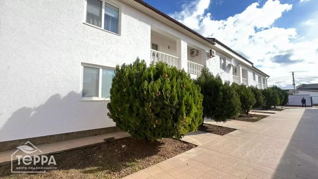 Дом в Крым, Евпатория городской округ, Заозерное пгт ул. Солнечная, 3 ... - Фото 1