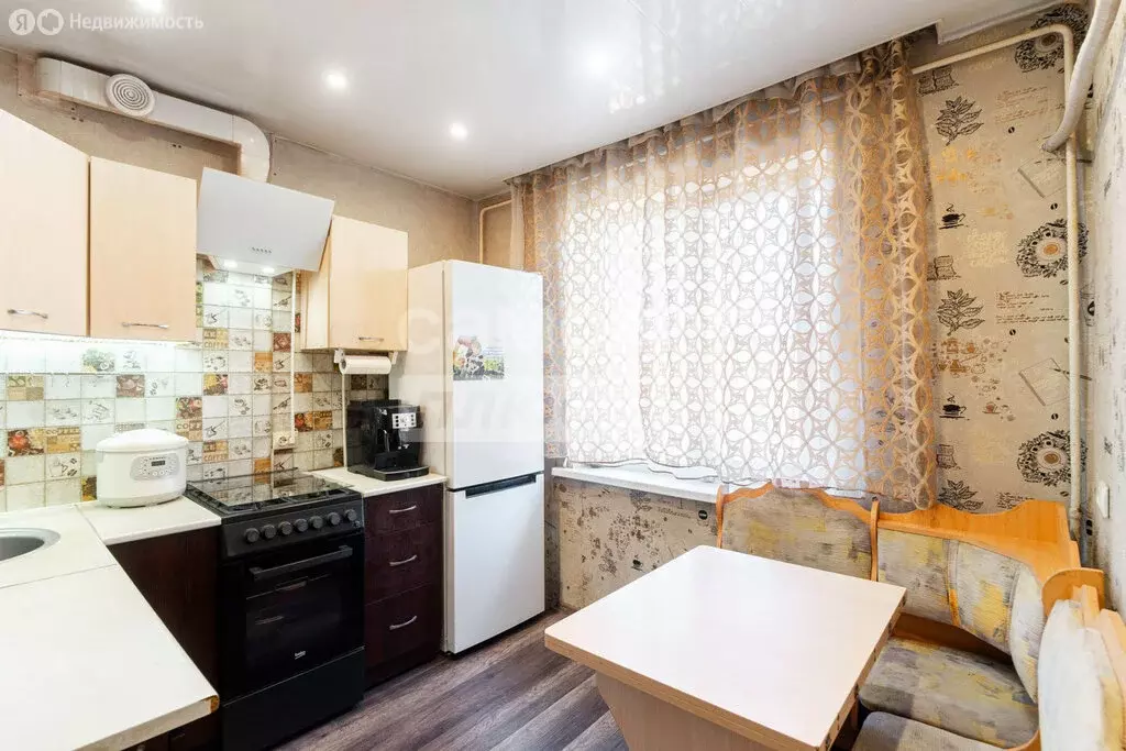 1-комнатная квартира: Омск, Новокирпичная улица, 1/1 (36 м) - Фото 0