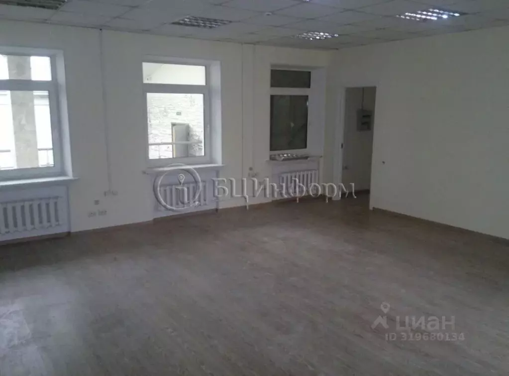 Офис в Санкт-Петербург 2-я Васильевского острова линия, 37 (43 м) - Фото 1