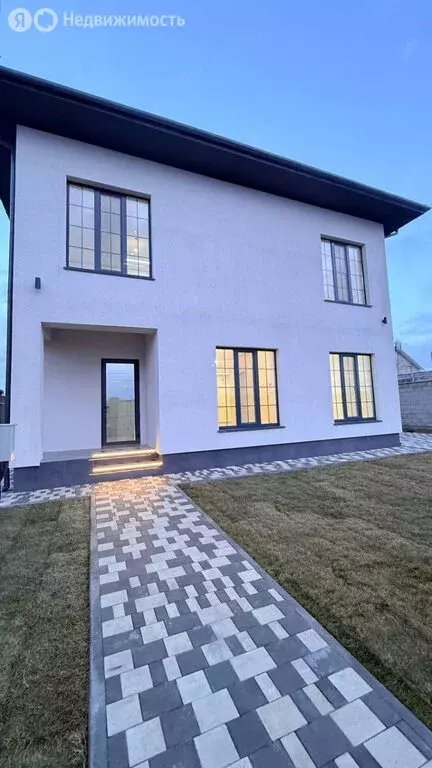 Дом в Трудовское сельское поселение, посёлок Айкаван, улица Исаакяна ... - Фото 1