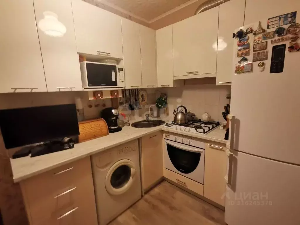 4-к кв. Удмуртия, Ижевск ул. Карла Маркса, 446 (69.2 м) - Фото 0