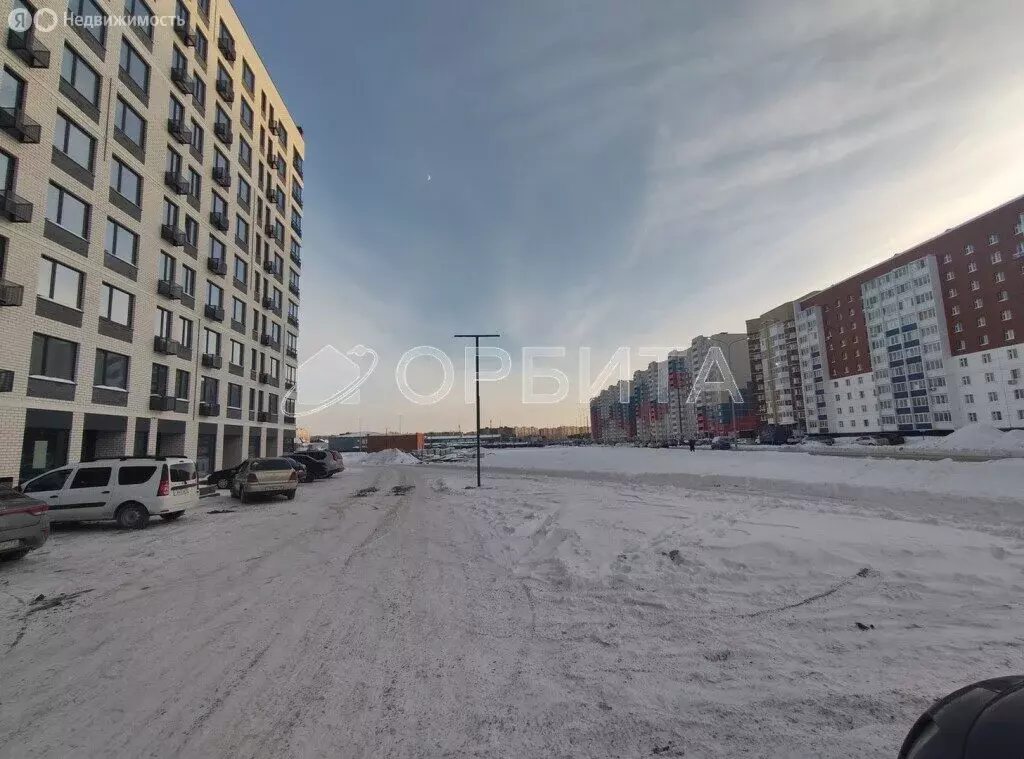 2-комнатная квартира: Тюмень, улица Андрея Кореневского, 11 (60 м) - Фото 1