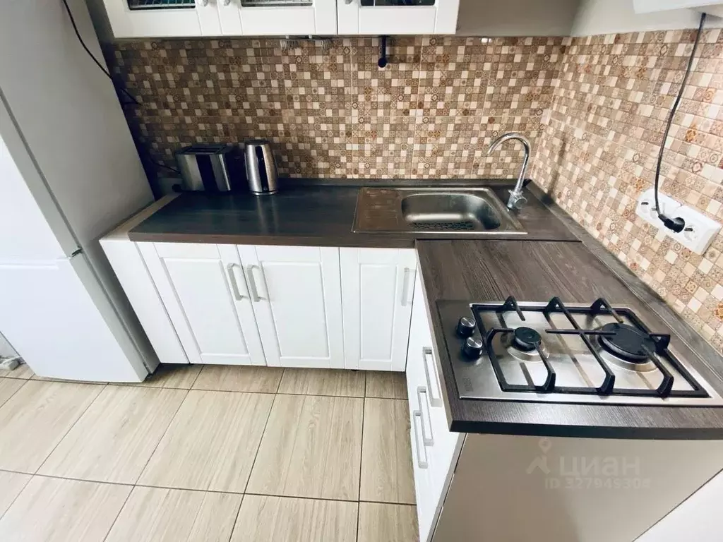 1-к кв. Адыгея, Тахтамукайский район, Яблоновский пгт Шоссейная ул., ... - Фото 2