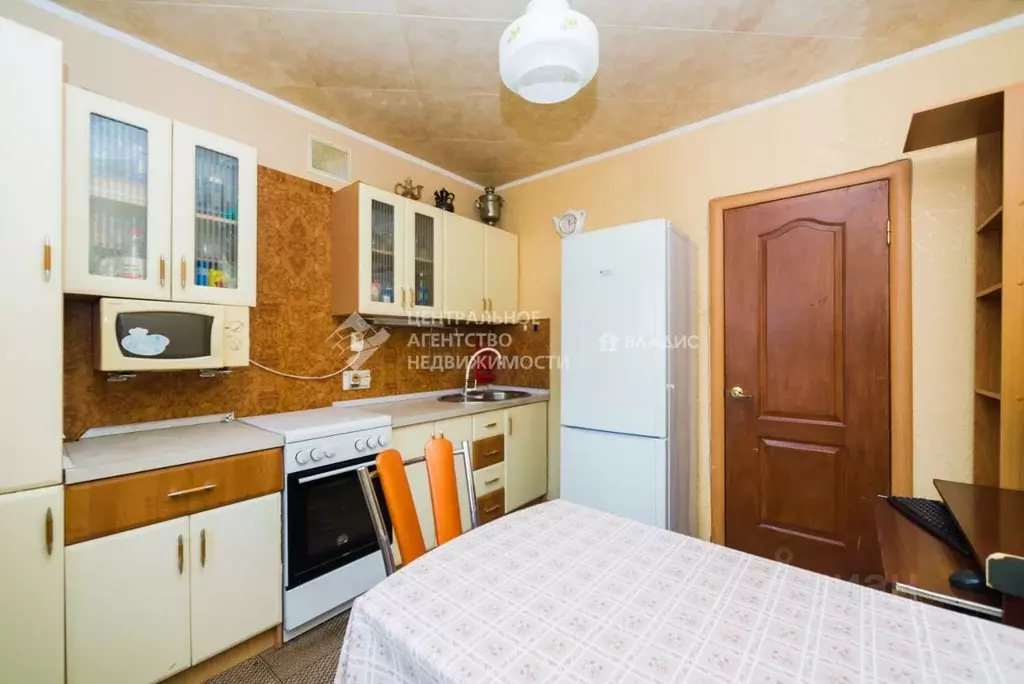 1-к кв. Рязанская область, Рязань Черновицкая ул., 34к3 (41.7 м) - Фото 1