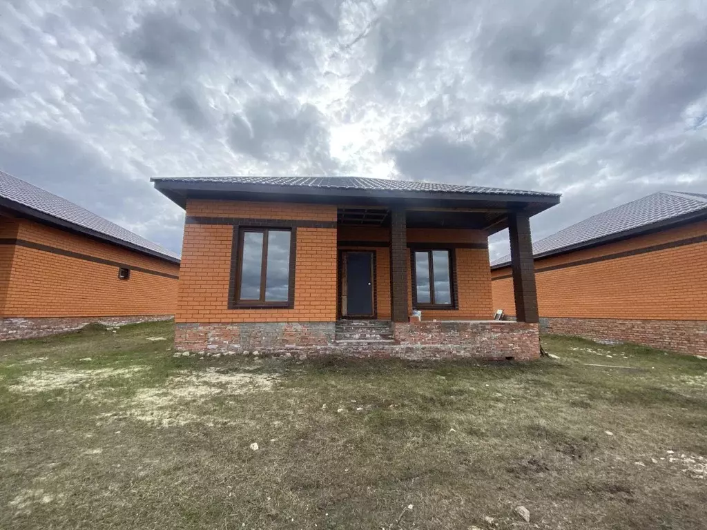 Дом в Саратовская область, Татищево рп ул. Молодежная, 12 (95 м) - Фото 1