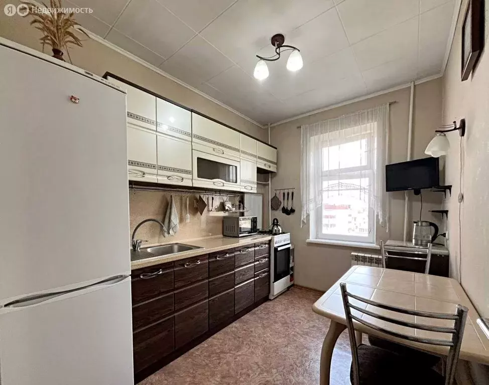 2-комнатная квартира: Армавир, улица Советской Армии, 34 (51 м) - Фото 1