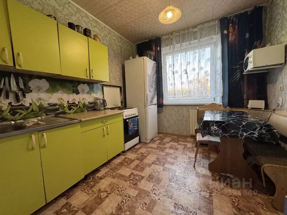 2-к кв. Челябинская область, Челябинск Батумская ул., 9а (57.0 м) - Фото 1