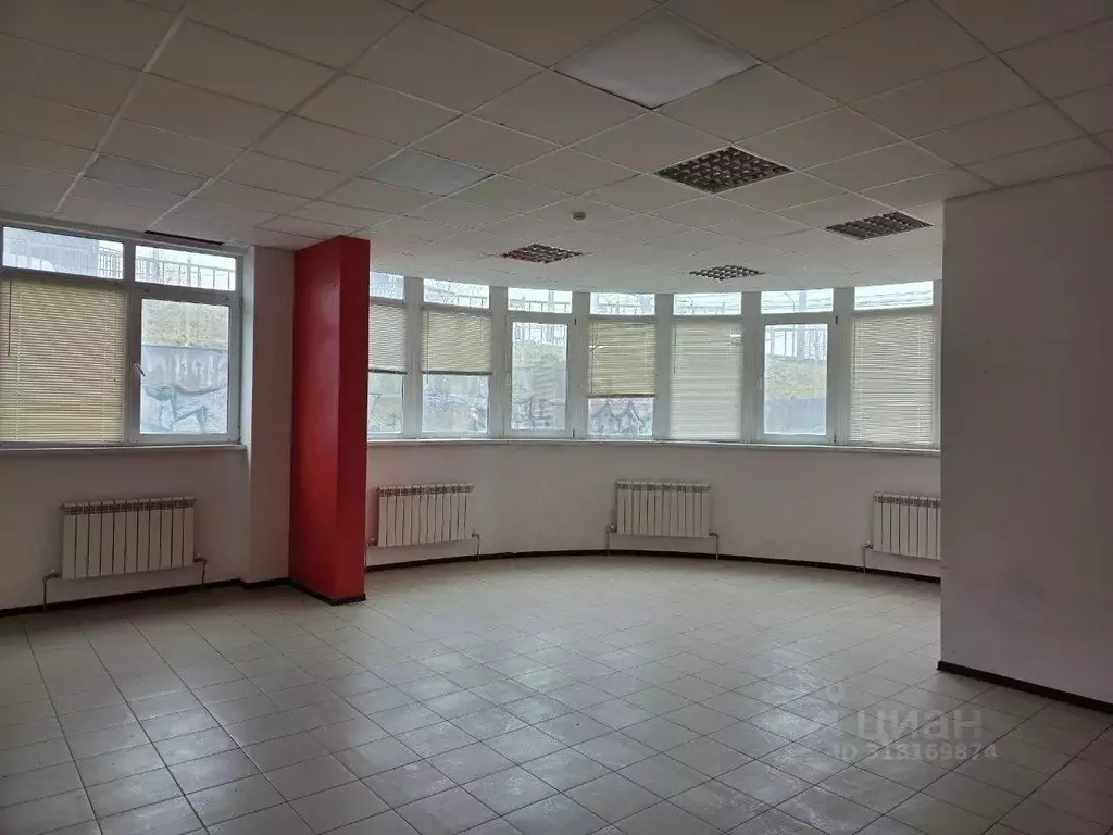Помещение свободного назначения в Тульская область, Тула просп. ... - Фото 0