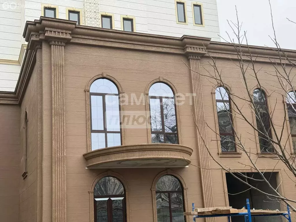 2-комнатная квартира: Грозный, бульвар М.А. Эсамбаева, 8 (90 м) - Фото 2