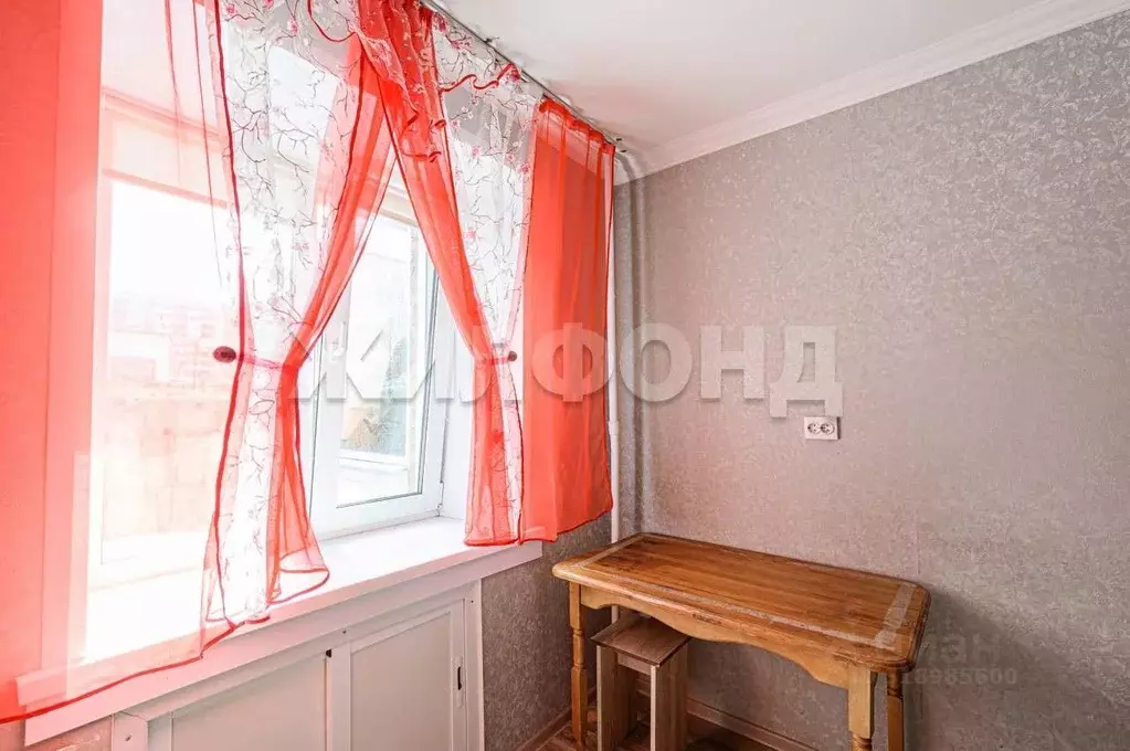 1-к кв. Новосибирская область, Новосибирск Каунасская ул., 1/1 (31.5 ... - Фото 1