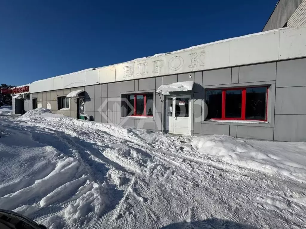 Помещение свободного назначения в Татарстан, Набережные Челны просп. ... - Фото 1