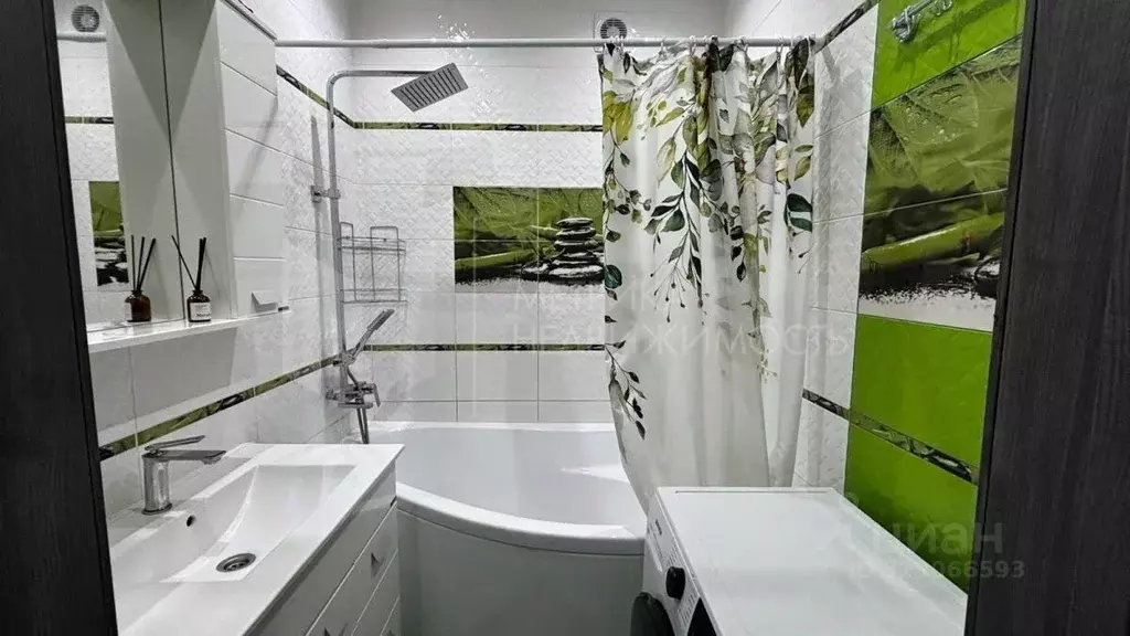 2-к кв. Тюменская область, Тюмень ул. Линейная, 7 (67.1 м) - Фото 1