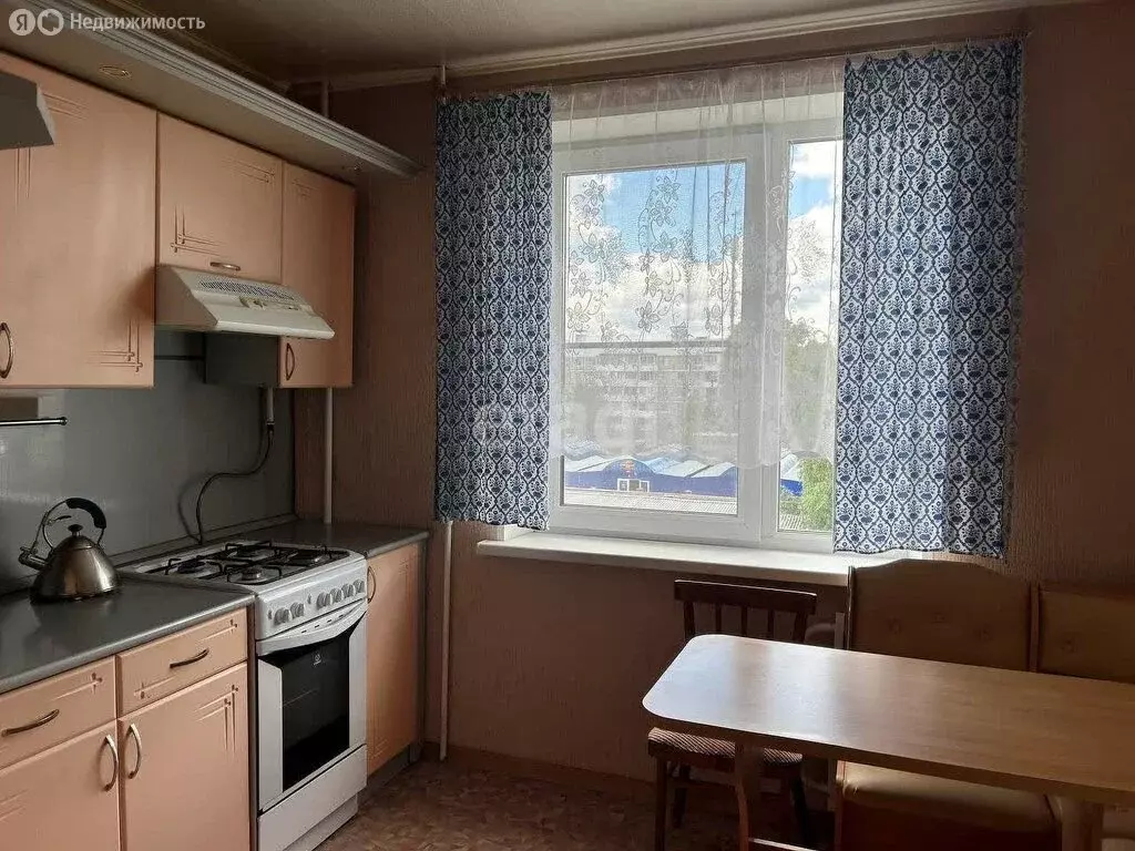 2-комнатная квартира: Серпухов, Новая улица, 10 (50.2 м) - Фото 1