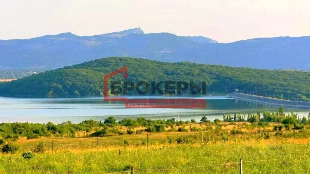 Участок в Севастополь с. Родниковское, ул. Менгирская (10.0 сот.) - Фото 1