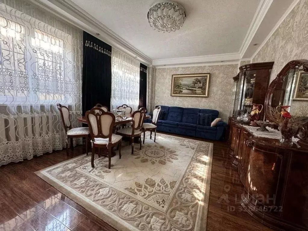 Дом в Кабардино-Балкария, Нальчик ул. Вологирова (200 м) - Фото 1