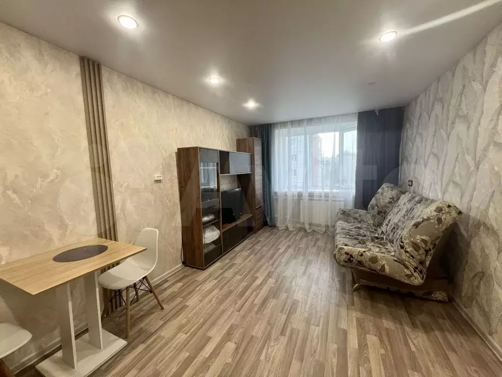 Комната 18 м в 8-к., 4/5 эт. - Фото 1