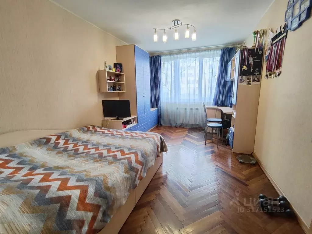 3-к кв. Санкт-Петербург Купчинская ул., 11К1 (75.8 м) - Фото 0