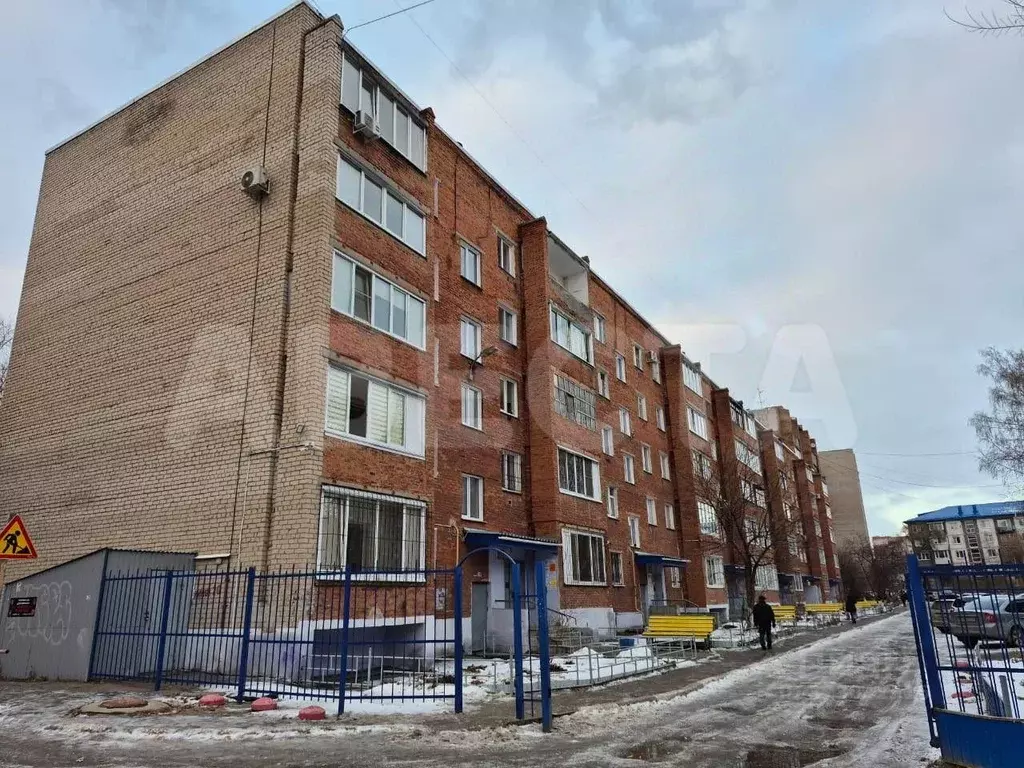 3-к кв. Омская область, Омск ул. Химиков, 20 (62.1 м) - Фото 1