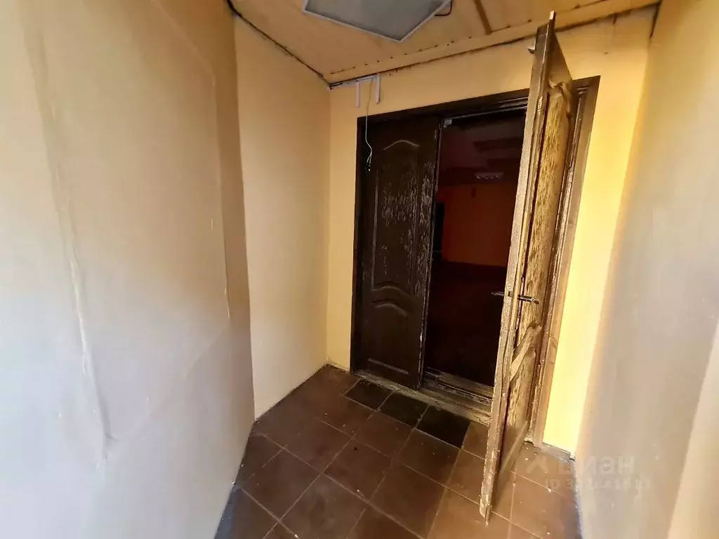 Помещение свободного назначения в Чувашия, Чебоксары просп. 9-й ... - Фото 2