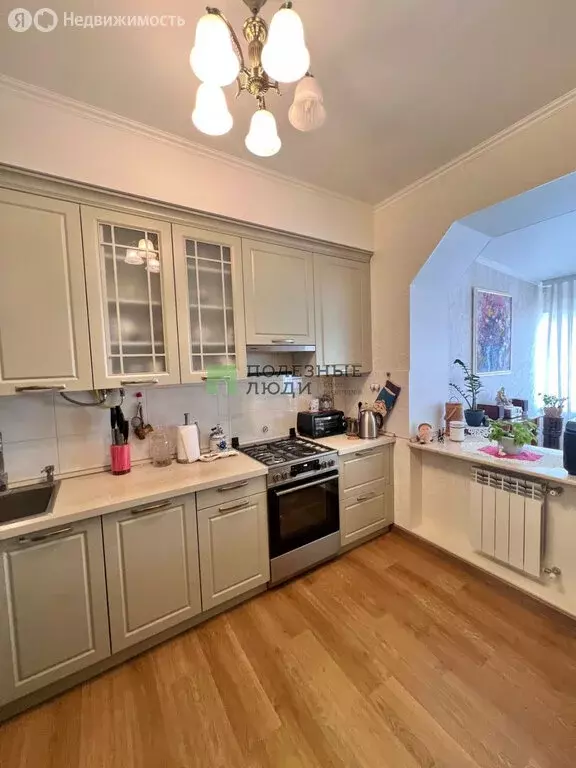 4-комнатная квартира: Евпатория, улица 13 Ноября, 81 (97.6 м) - Фото 1