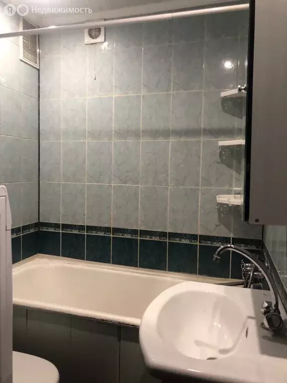 3-комнатная квартира: Евпатория, улица Крупской, 56 (49.9 м) - Фото 1