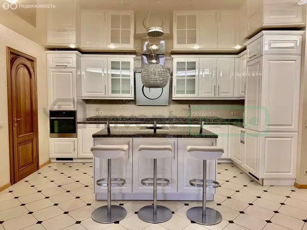 6-комнатная квартира: Калининград, Земельная улица, 14 (195 м) - Фото 2