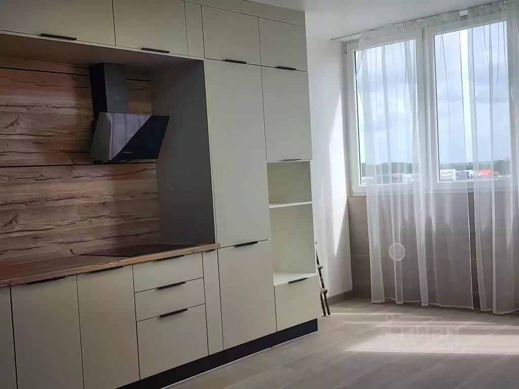 3-к кв. Калининградская область, Калининград ул. Кипарисовая (87.0 м) - Фото 1