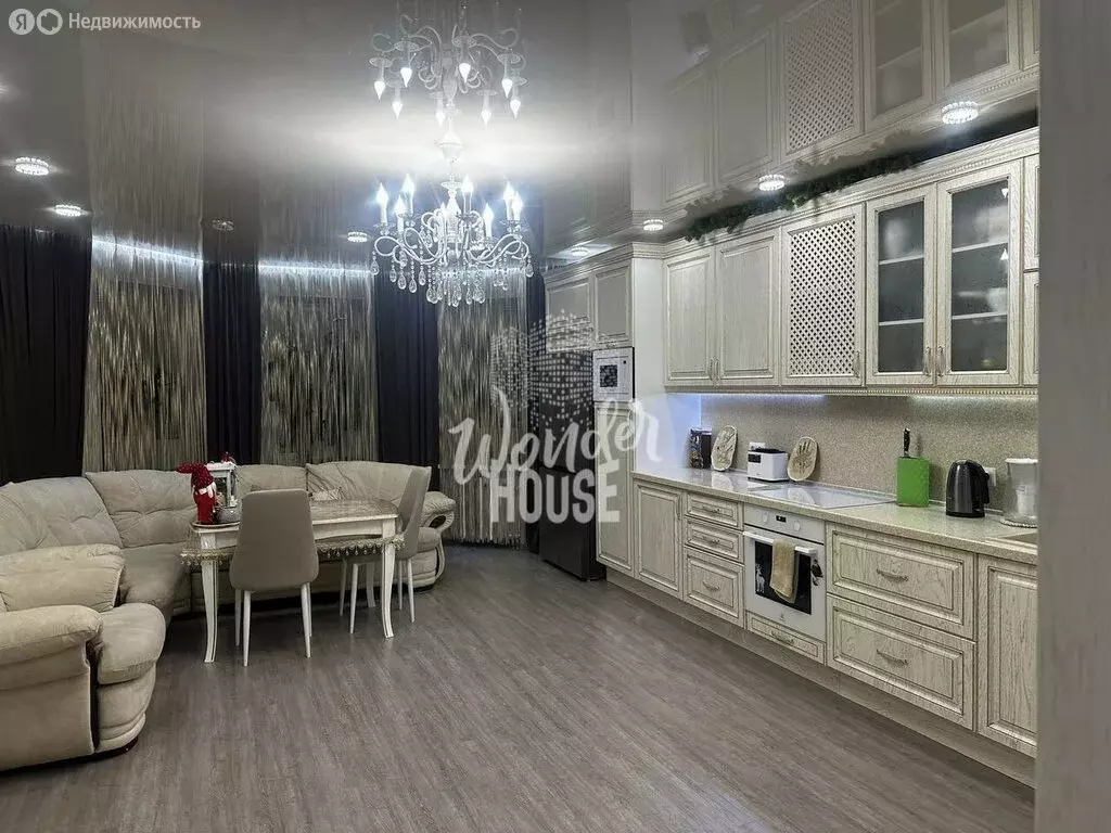 2-комнатная квартира: Тюмень, улица Циолковского, 7к1 (82 м) - Фото 1