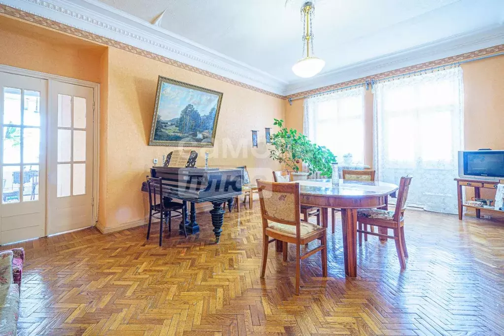 4-к кв. Пермский край, Пермь Комсомольский просп., 49 (150.0 м) - Фото 1